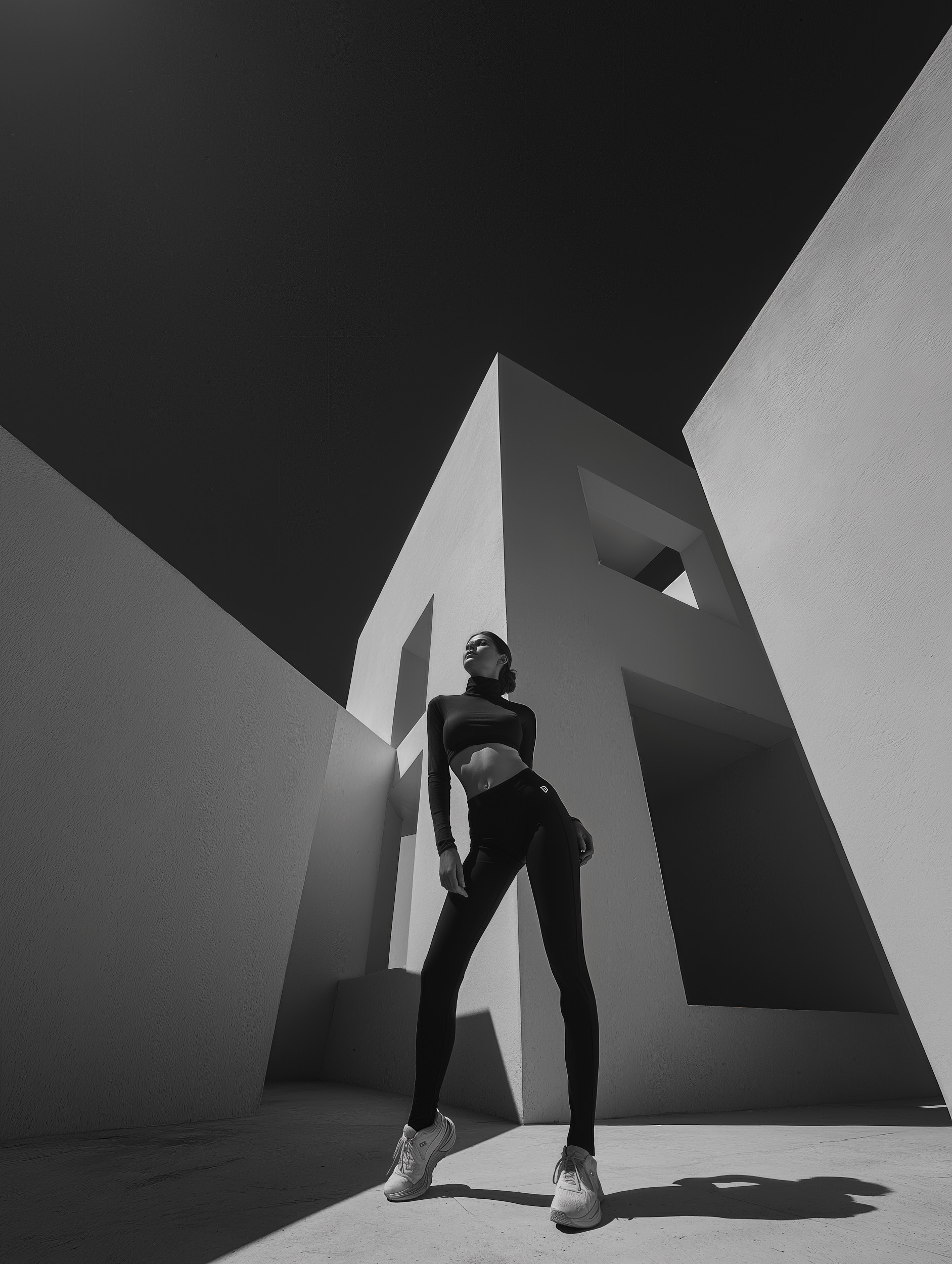 CO_bluueye_high-contrast_black_and_white_fashion_photograph_athlet_7371006e-815a-4f8b-b15e-b79226042e16-gigapixel-redefine-4x