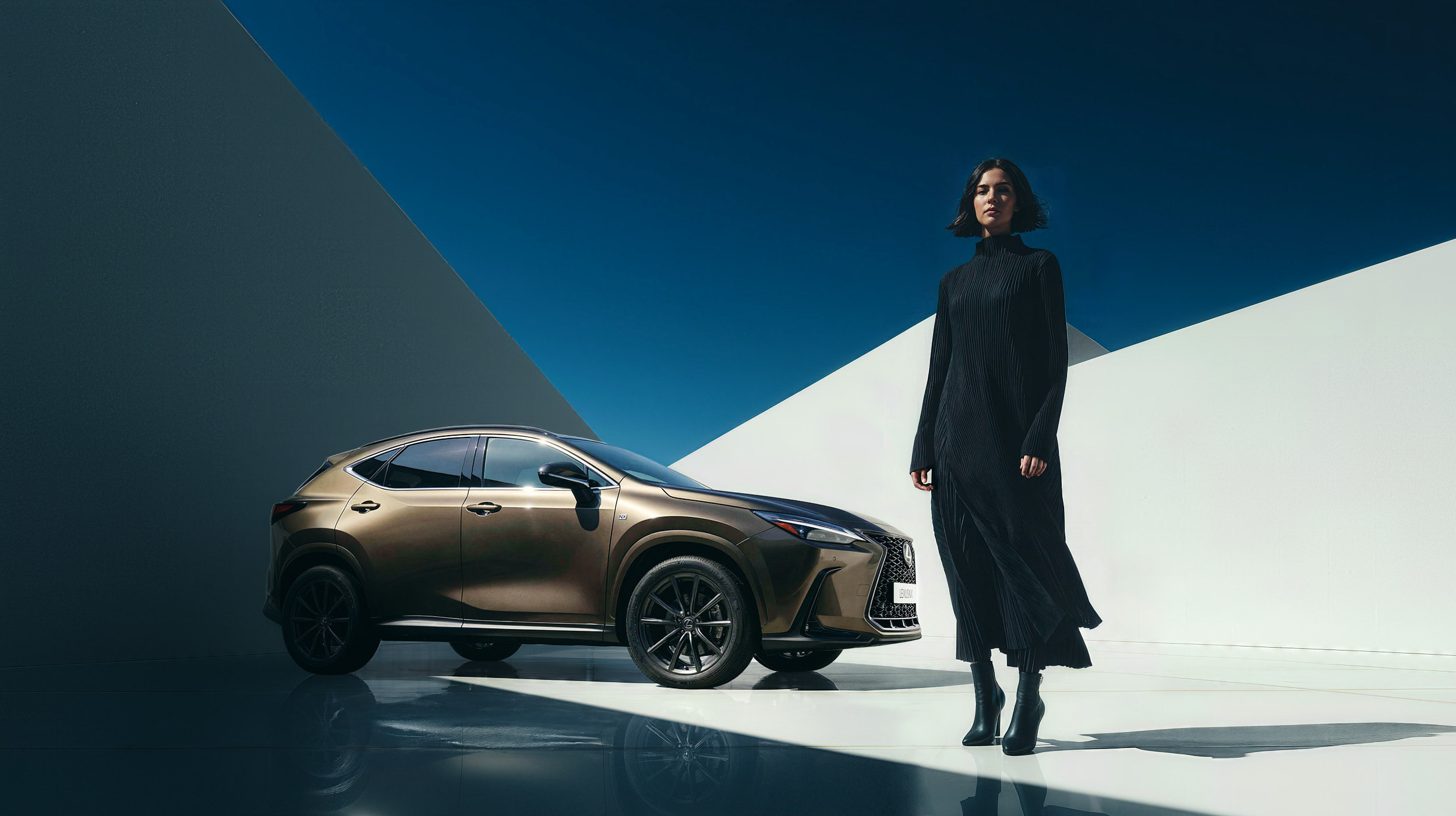 CO_bluueye_modern_automotive_fashion_campaign